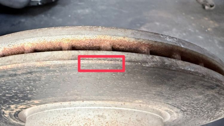 จานเบรค BMW พร้อมผ้าเบรคและคาลิปเปอร์เบรค ครบชุด E90 E84 X1  รูปที่ 8