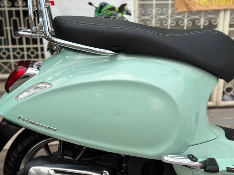 Vespa Primavera 150 i-get รูปที่ 8