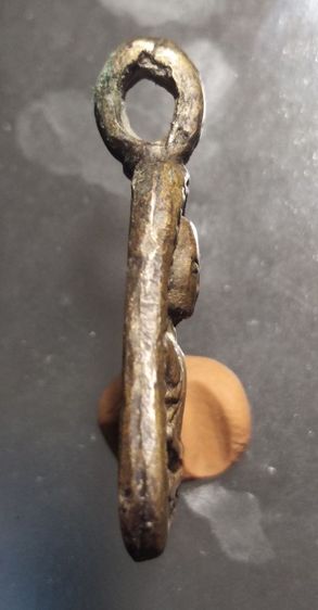 เหรียญหล่อหลวงพ่อเงิน พิมพ์จอบใหญ่ วัดบางคลาน จังหวัดพิจิตร  รูปที่ 2