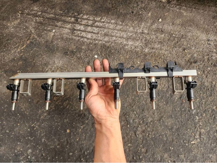 หัวฉีด BMW N52 E90 E60 E66 E83 Z4 X3