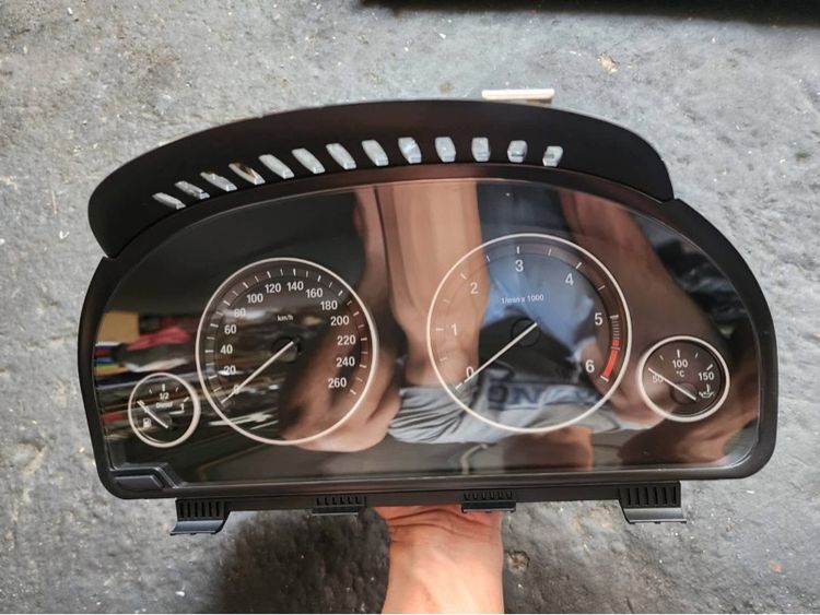 ไมล์ BMW F10 รูปที่ 9