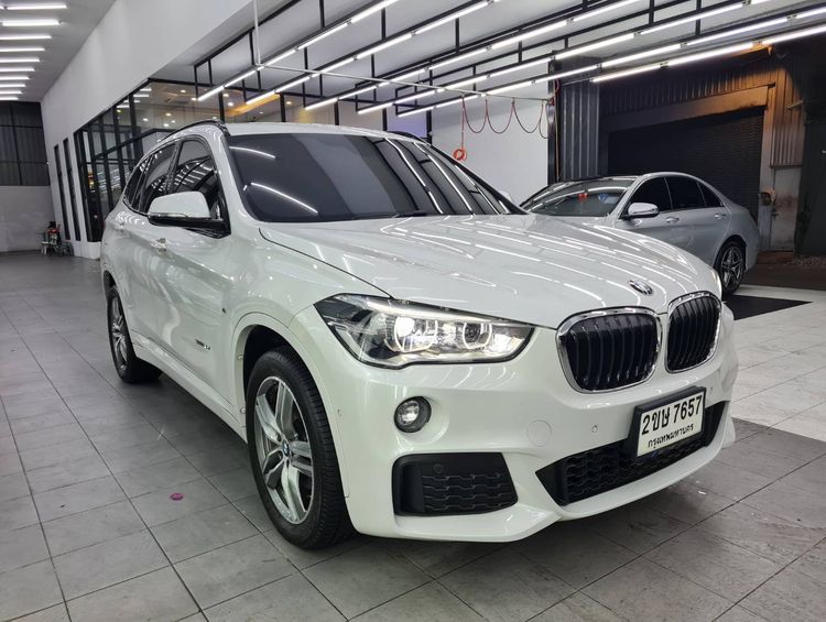 BMW X1 2018 2.0 sDrive18i M Sport Utility-car ดีเซล ไม่ติดแก๊ส เกียร์อัตโนมัติ ขาว รูปที่ 3