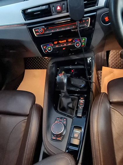 BMW X1 2018 2.0 sDrive18i M Sport Utility-car ดีเซล ไม่ติดแก๊ส เกียร์อัตโนมัติ ขาว รูปที่ 4