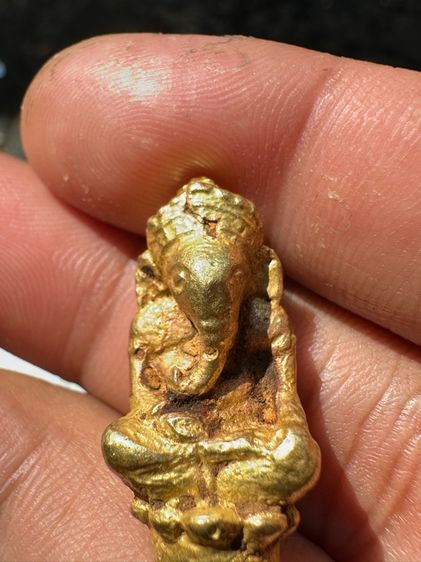 พระพิฆเนศนั่งบัว กรุวัดมหาธาตุลพบุรี แก่ทองโบราน มีคราบกรุ เดิมๆ รูปที่ 6