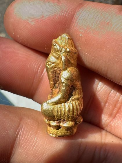 พระพิฆเนศนั่งบัว กรุวัดมหาธาตุลพบุรี แก่ทองโบราน มีคราบกรุ เดิมๆ รูปที่ 3