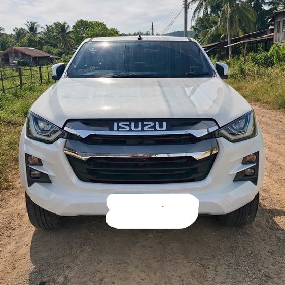 รถ Isuzu D-MAX 1.9 Hi-Lander Z สี ขาว