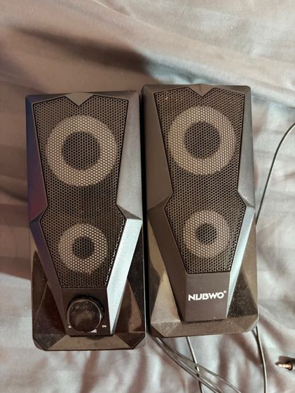 Nubwo Anthem NS40 ตำหนิ ตอนเพิ่มเสียงลดเสียงลำโพงชอบดังข้างเดียวแต่เมื่อปรับจนไปเจอจุดที่ดังสองข้างจึงจะปกติ ต่อรองราคาได้ครับ