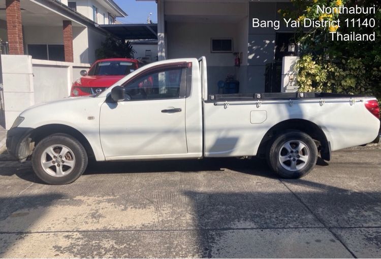 Mitsubishi Triton 2012 2.4 GL Pickup เบนซิน LPG เกียร์ธรรมดา ขาว รูปที่ 3