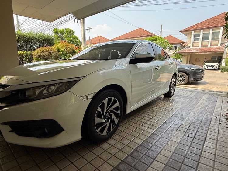 Honda Civic 2017 1.8 EL i-VTEC Sedan เบนซิน ไม่ติดแก๊ส เกียร์อัตโนมัติ ขาว รูปที่ 4