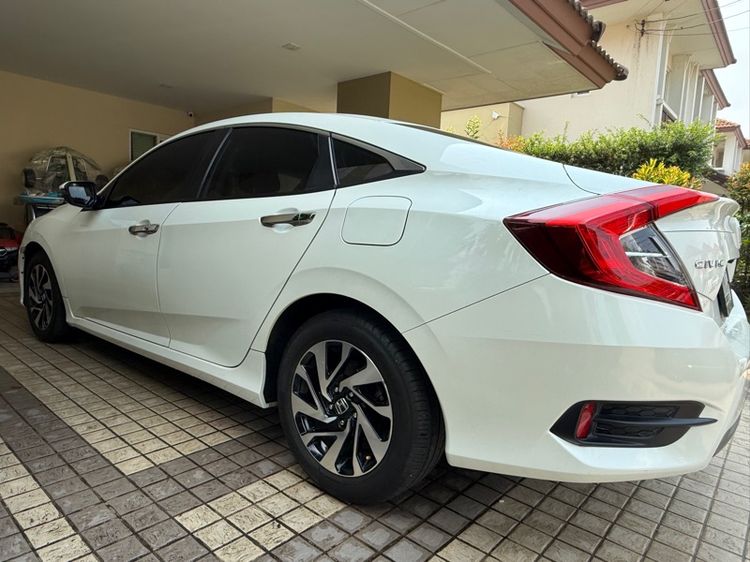 Honda Civic 2017 1.8 EL i-VTEC Sedan เบนซิน ไม่ติดแก๊ส เกียร์อัตโนมัติ ขาว รูปที่ 3