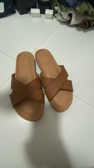 ขายขาดทุนมือ1 ครึ่งราคาพอ รองเท้าบาจาแท้เบอร์ 37 รูปที่ 4