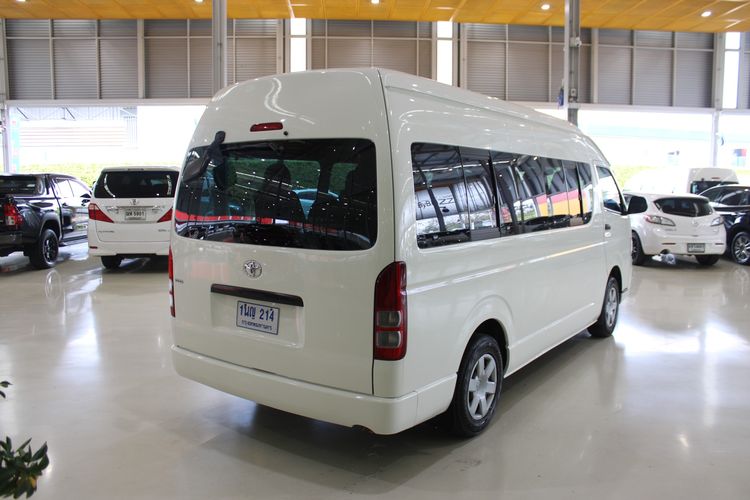Toyota Commuter 2012 2.7 Van เบนซิน ไม่ติดแก๊ส เกียร์ธรรมดา ขาว รูปที่ 4