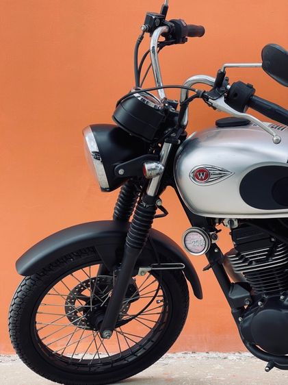 Kawasaki W175 สีเทา-ดำ คลาสสิกแท้