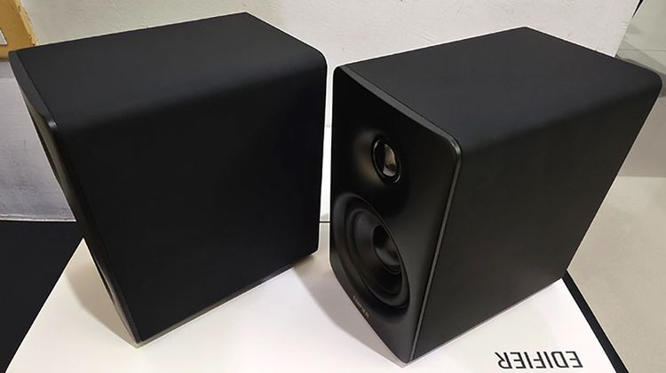 ลำโพง edifier M60 มือ2 อายุ 1 เดือน สภาพเริศไม่ต่างกับของใหม่ + แถมหูฟังใหม่ รูปที่ 4