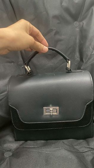 หญิง อื่นๆ ขายครึ่งราคาฟรีค่าจัดส่ง กระเป๋าถือสวยสีดำวัสดุอย่างดี