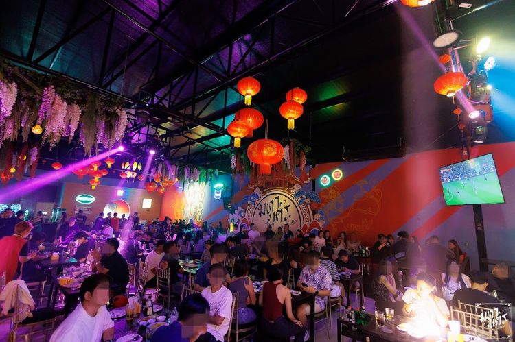 เซ้ง ร้านนั่งชิว-ดนตรีสด-ผับ รังสิต คลอง4 ตัวอาคารเห็นชัด ติดถนนใหญ่ มีที่จอดรถเยอะ รูปที่ 2