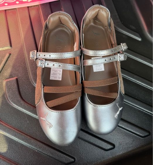 รองเท้า adidas รูปที่ 2