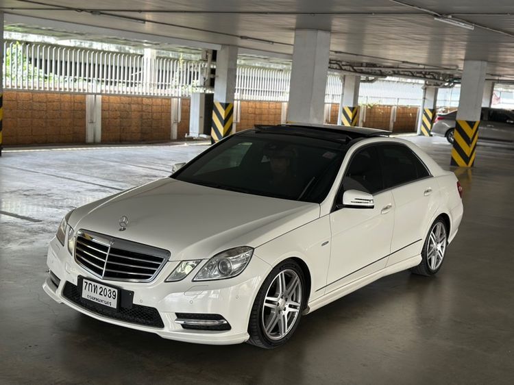 Mercedes-Benz E-Class 2012 E200 Sedan เบนซิน ไม่ติดแก๊ส เกียร์อัตโนมัติ ดำ รูปที่ 3