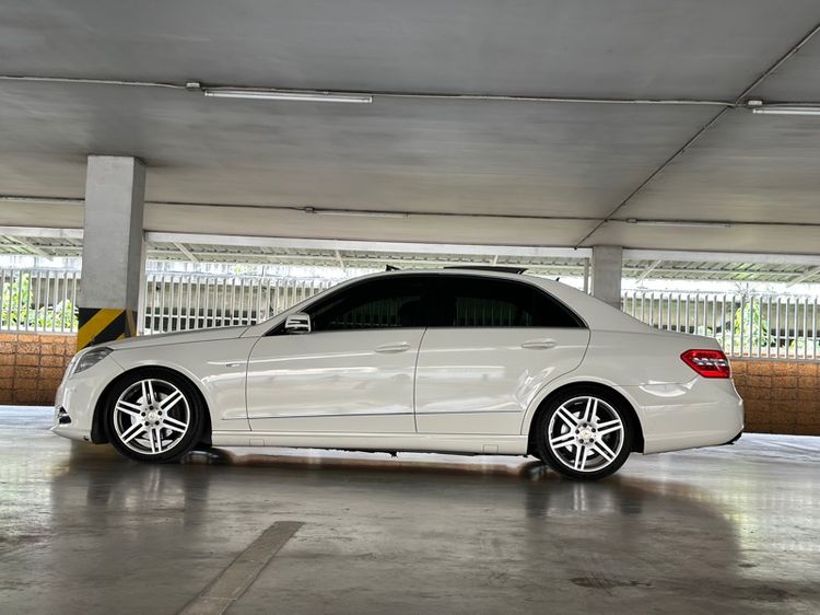 Mercedes-Benz E-Class 2012 E200 Sedan เบนซิน ไม่ติดแก๊ส เกียร์อัตโนมัติ ดำ รูปที่ 4