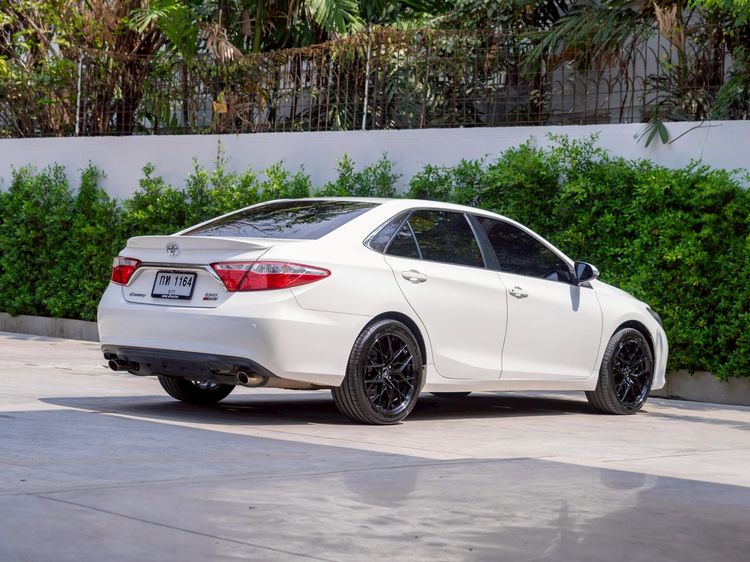 Toyota Camry 2015 2.5 G Sedan เบนซิน ไม่ติดแก๊ส เกียร์อัตโนมัติ ขาว รูปที่ 4