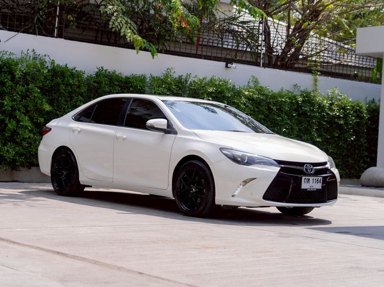 Toyota Camry 2015 2.5 G Sedan เบนซิน ไม่ติดแก๊ส เกียร์อัตโนมัติ ขาว