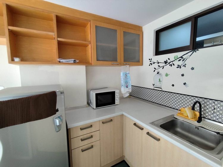 LPN Development ไม่อนุญาต ตกแต่งครบ สร้างเสร็จก่อน 2010 condo 11000 Near Silom沙通One Bangkok,Rent by the owner MRT Lumpini  รูปที่ 2