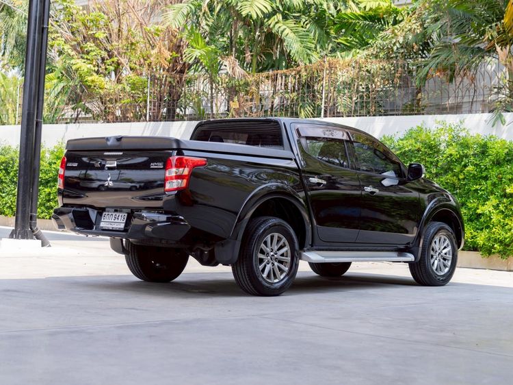 Mitsubishi Triton 2017 2.4 GLS Limited Plus Pickup ดีเซล ไม่ติดแก๊ส เกียร์อัตโนมัติ ดำ รูปที่ 4