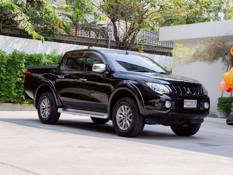 Mitsubishi Triton 2017 2.4 GLS Limited Plus Pickup ดีเซล ไม่ติดแก๊ส เกียร์อัตโนมัติ ดำ