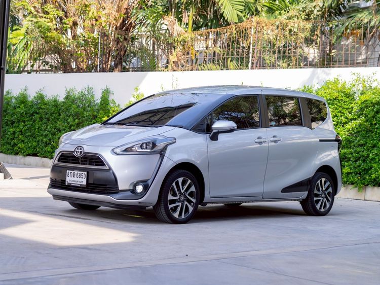 Toyota Sienta 2019 1.5 V Utility-car เบนซิน ไม่ติดแก๊ส เกียร์อัตโนมัติ เงิน รูปที่ 3