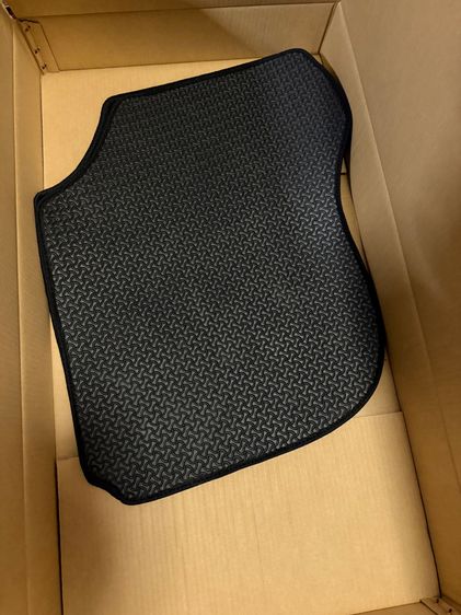 พรมติดรถยนต์ Honda HRV ปี 2026 สภาพใหม่สุดๆ รูปที่ 4