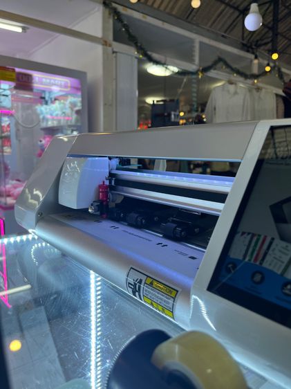 เครื่องตัดฟิมล์ไฮโดเจล ไฮชิว