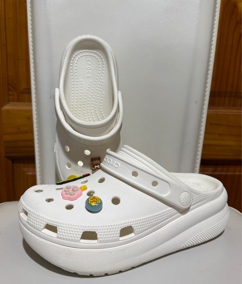 รองเท้า Crocs Classic Crush Clog รูปที่ 16