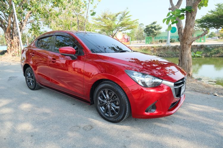 รถ Mazda Mazda 2 1.3 Sports High Connect สี แดง