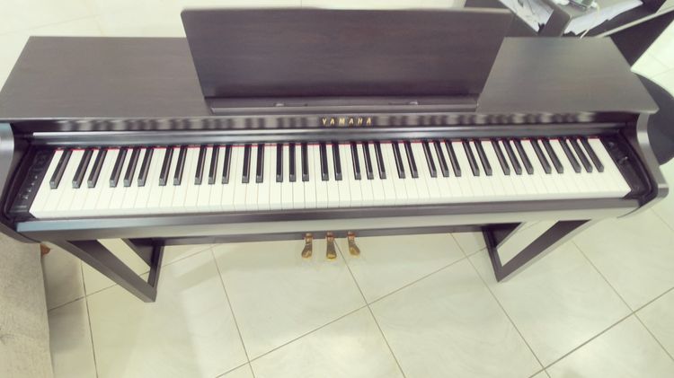 ขาย Yamaha Digital Piano รุ่น CLP-825 สภาพเหมือนใหม่ พร้อมอุปกรณ์ครบ รูปที่ 4