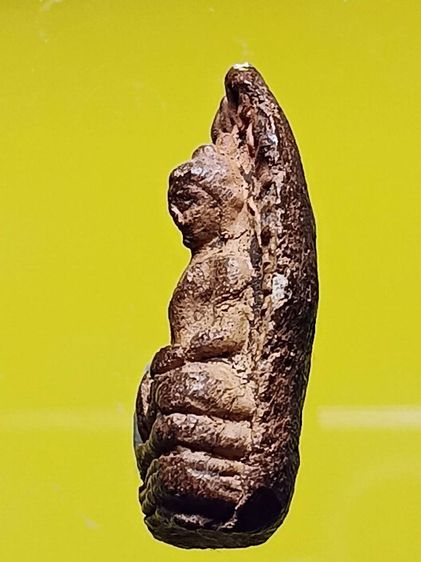 พระรอด กรุเก่าวัดมหาวัน จ.ลำพูน สภาพสวยเก่า ผิวเดิมจากกรุ อายุกว่าพันปี สภาพสวยเก่า หายาก พบน้อย น่าใช้มากครับ รูปที่ 9