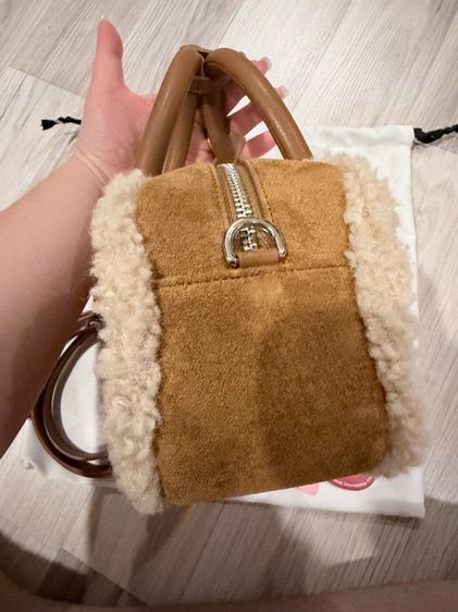 กระเป๋า MUVA สีน้ำตาลมีขน รูปที่ 6