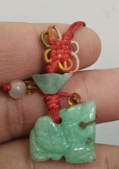 3054-เครื่องรางของมงคล ปี่เซี๊ยะหินหยกเขียว ใช้เรียกทรัพย์ คุ้มครอง คุ้มภัย และโชคลาภ เป็นสายสำหรับร้อยสายโทรศัพท์ หรือแขวนไว้หน้าห้างร้านเพ รูปที่ 6