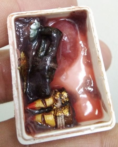 3055-สีผึ้งยอดสเน่หา ครูบาวัง วัดบ้านเด่น จ.ตาก ฝังอิ้นคู่ สาริกา และตะเพียนเงินตะเพียนทอง รูปที่ 11