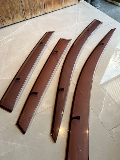 คิ้วกันสาด Subaru Impreza  รูปที่ 8