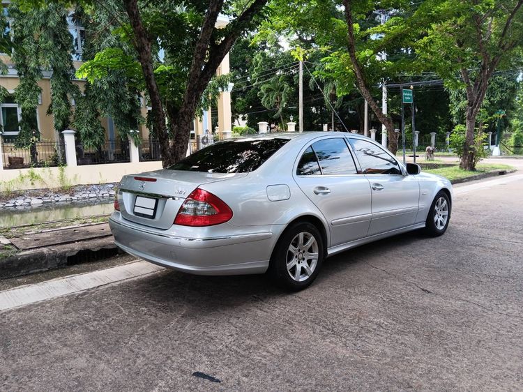 Mercedes-Benz E-Class 2009 E200 Kompressor Sedan เบนซิน NGV เกียร์อัตโนมัติ บรอนซ์เงิน รูปที่ 4