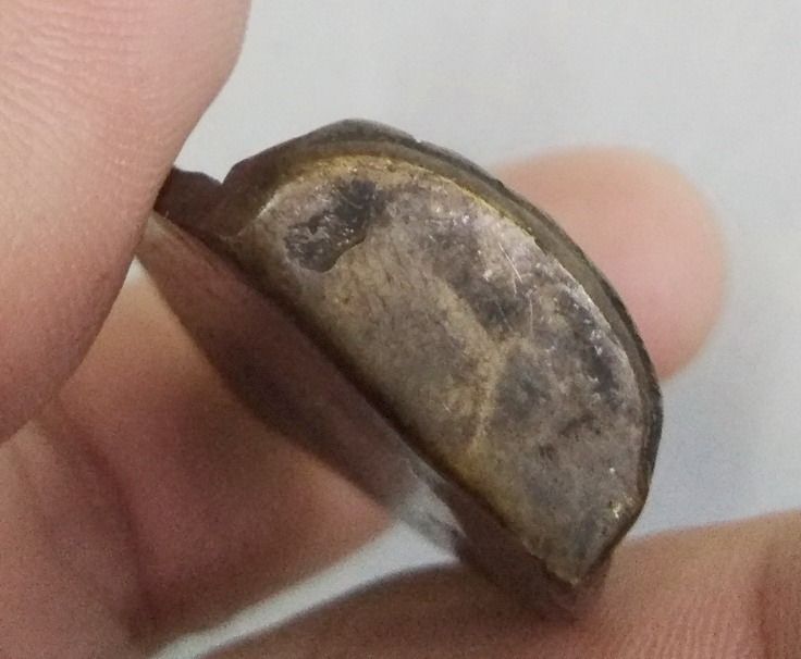 3061-พระกริ่งครึ่งซีก หลังใบโพธิ์ วัดสุทัศน์ เนื้อทองเหลืองเก่า รูปที่ 14