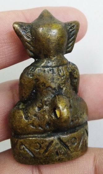 3062-งั่งตาแดงเนื้อทองเหลืองฐานบัวเล็บช้าง ใต้ฐานอุดกริ่ง เขย่าไม่ดังนะครับ ขนาดฐาน 2.5 ซม. สูงรวม 5 ซม รูปที่ 2