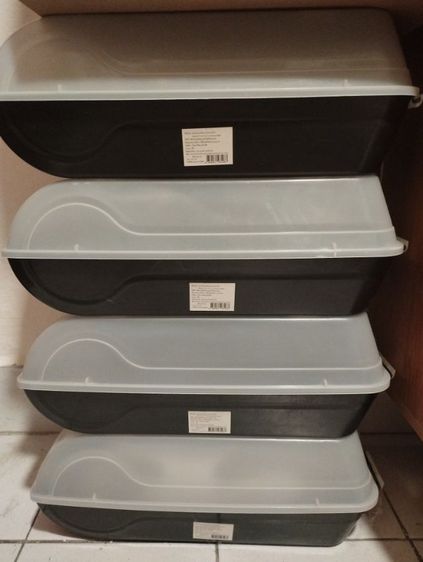 กล่องรองเท้า 4 กล่อง 60.-  มารับเอง