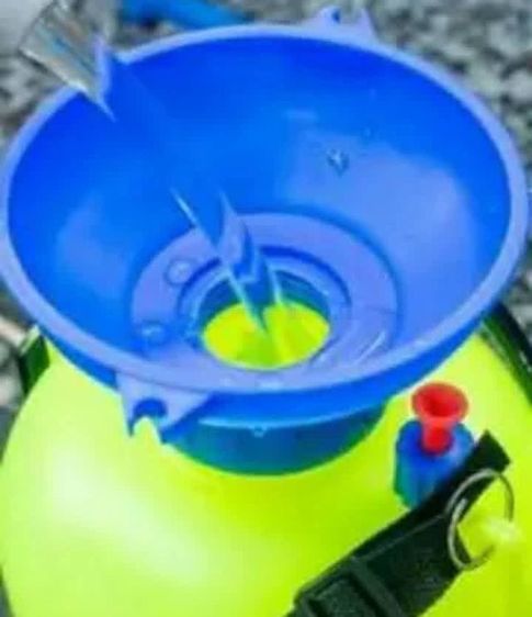 ถังพ่นยา พ่นปุ๋ย 5 ลิตร