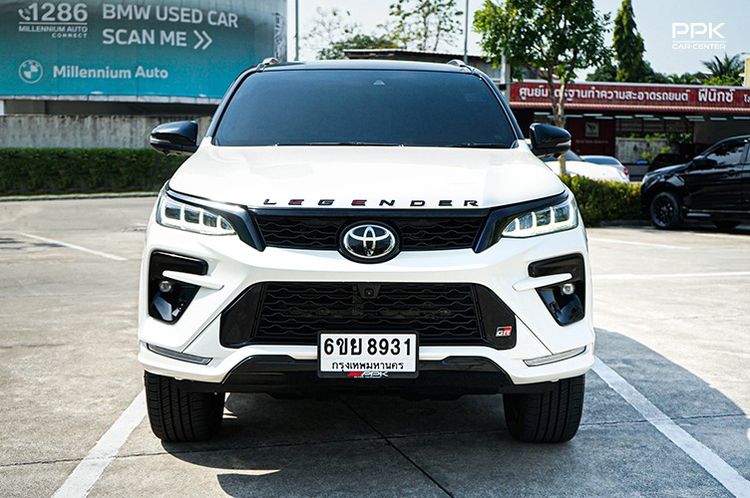Toyota Fortuner 2022 2.8 GR Sport Black Top 4WD Utility-car ดีเซล ไม่ติดแก๊ส เกียร์อัตโนมัติ ขาว รูปที่ 3