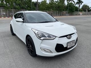 Hyundai Veloster 1.6 สีขาว 2013 ออโต้ ไมล์แท้7x,xxx Km. พร้อมใช้งาน