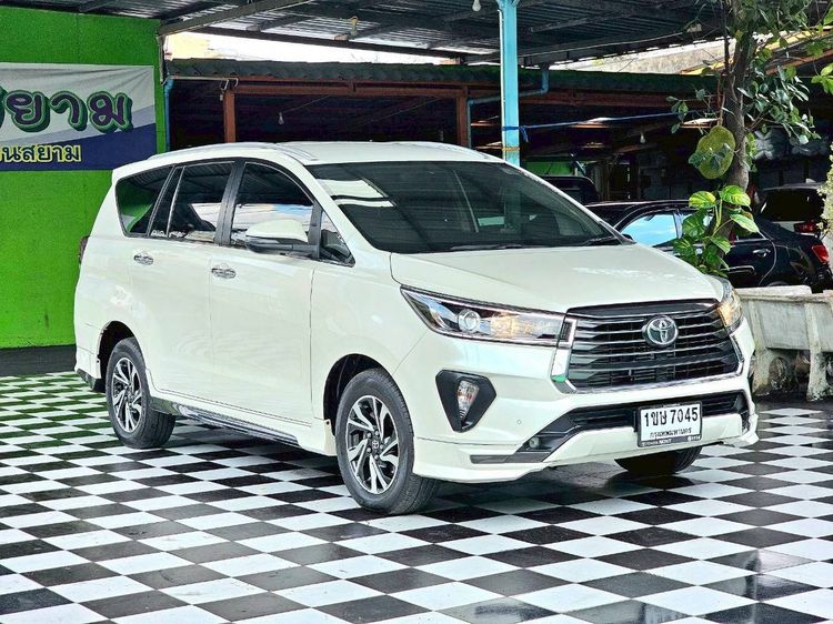 Toyota Innova 2021 2.8 Crysta G Utility-car ดีเซล ไม่ติดแก๊ส เกียร์อัตโนมัติ ขาว