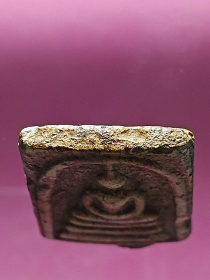 พระสมเด็จเก่ามาก อายุกว่า100 ปี สภาพผ่านการใช้จากคนโบราณมาอย่างโชกโชน สภาพสวยเก่าไม่หักไม่ซ่อม หาชมได้ยากมาก รูปที่ 7