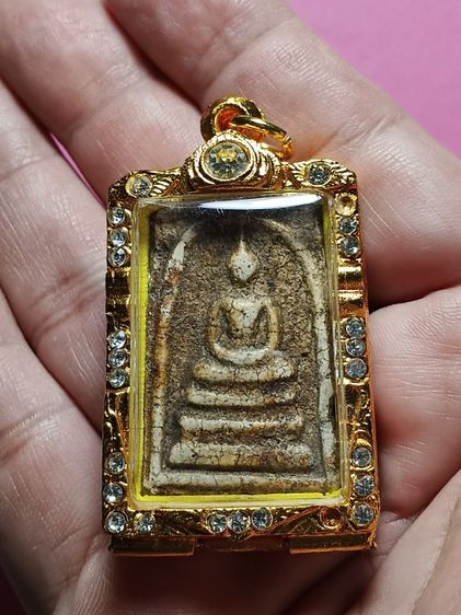 พระสมเด็จเก่ามาก อายุกว่า100 ปี สภาพผ่านการใช้จากคนโบราณมาอย่างโชกโชน สภาพสวยเก่าไม่หักไม่ซ่อม หาชมได้ยากมาก รูปที่ 11