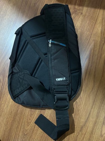 กระเป๋า Thule Crossover Sling Pack (17L) สีดำ สภาพสวย เท่ ทนทาน ตามสไตล์สวีเดน รูปที่ 5